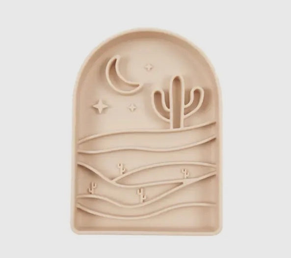 Longdogs Pawtisserie Desert Moon Bowl (Tan)