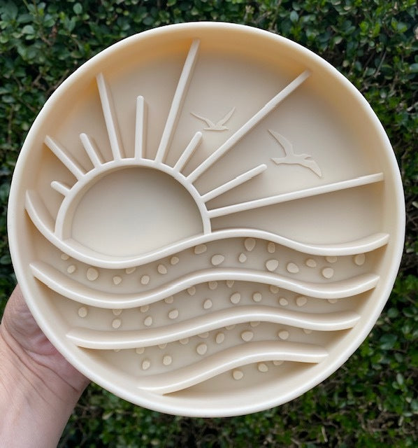 Brewin Aussie Co Ocean Waves Slow Feeder (Sand)